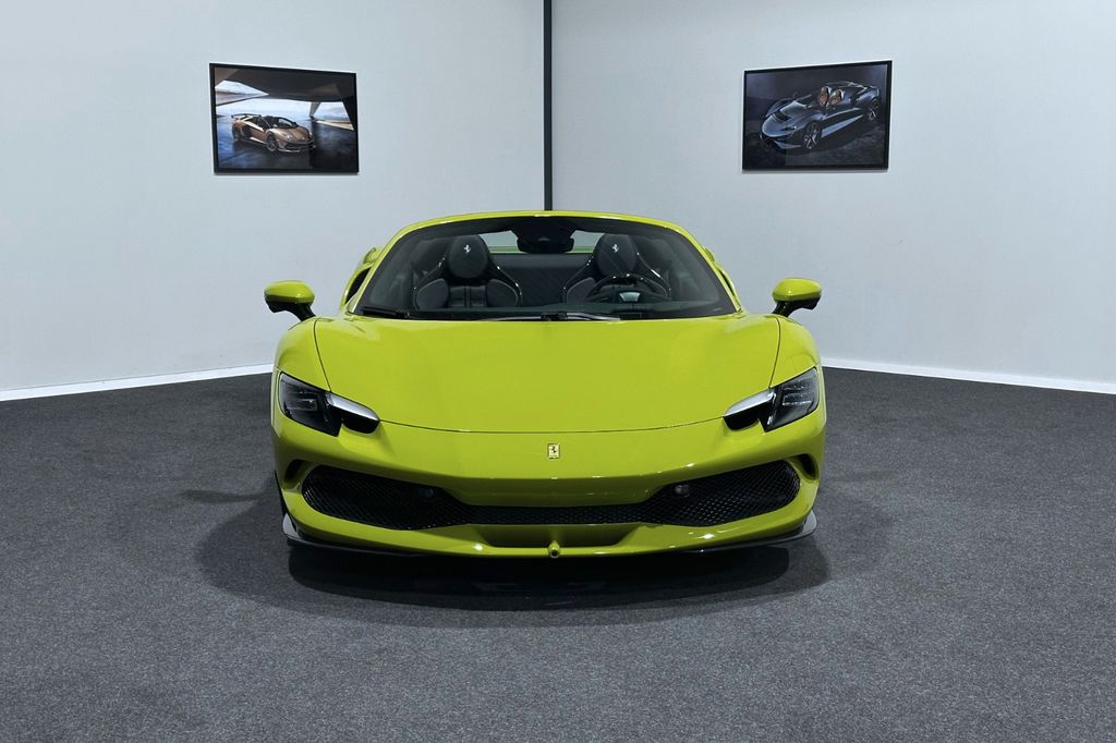 Ferrari 296 GTS 2024