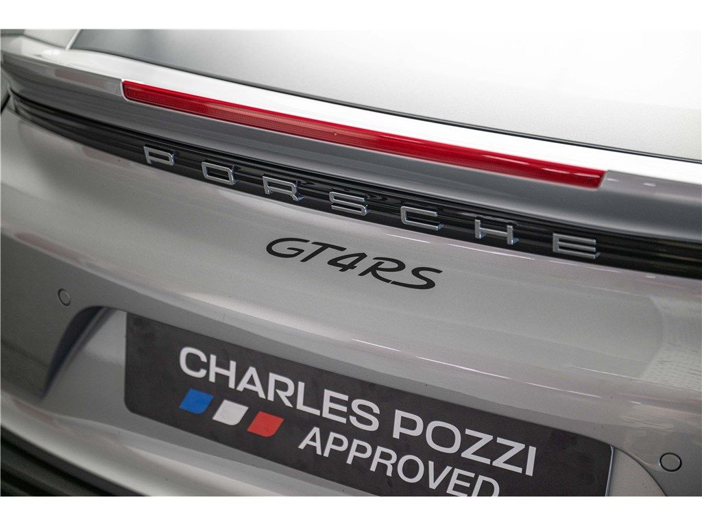 Porsche Cayman 2022