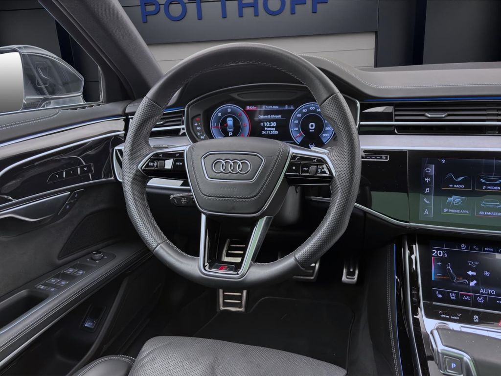 Audi A8 2022