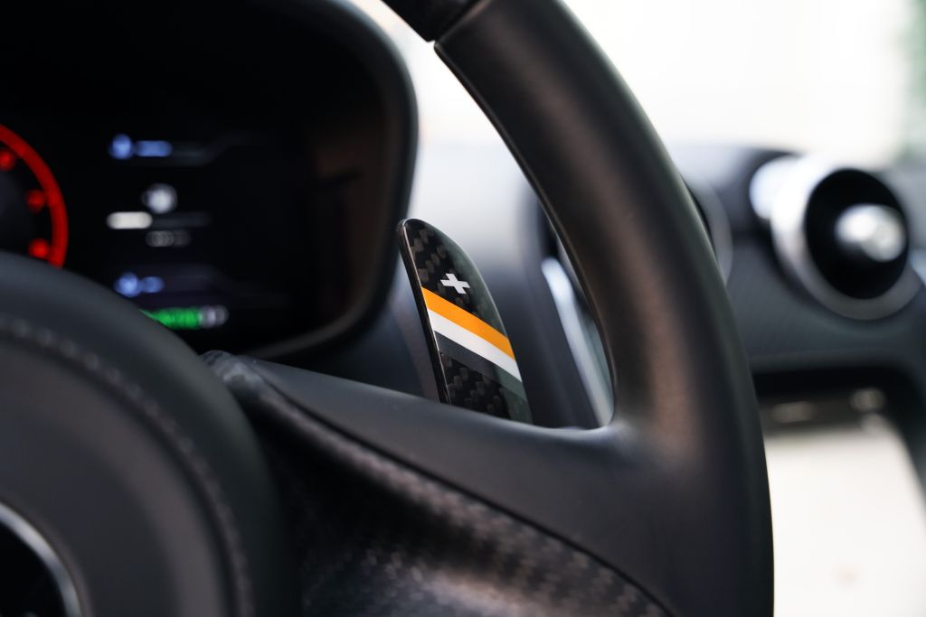 McLaren GT 2024