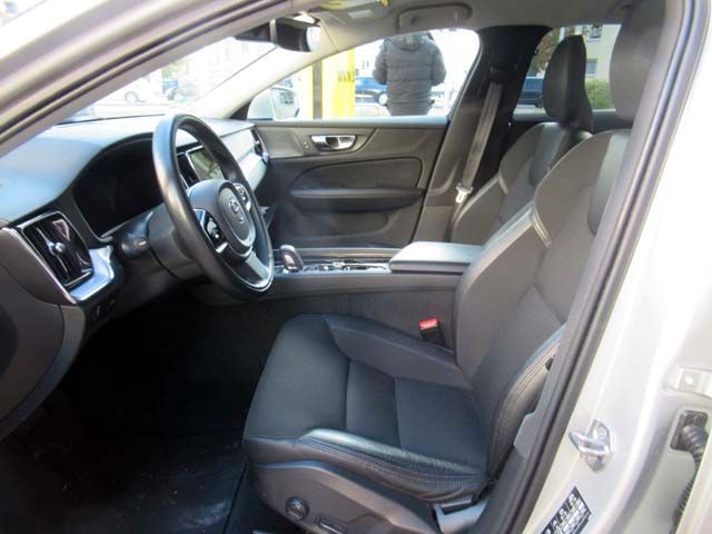 Volvo V60 2021