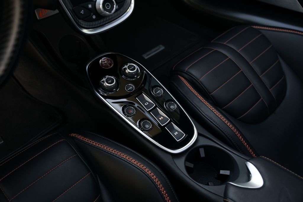 McLaren GT 2024