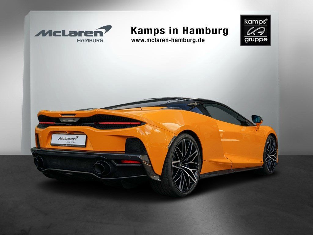 McLaren GT 2024