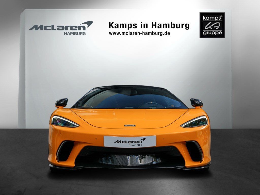 McLaren GT 2024