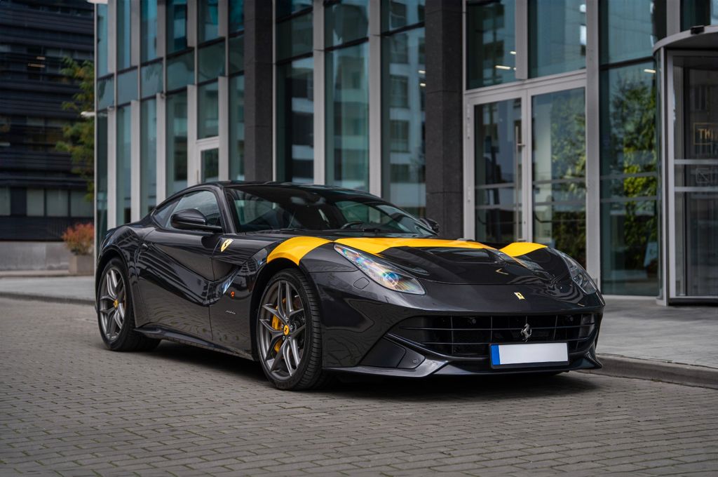 Ferrari F12 2015