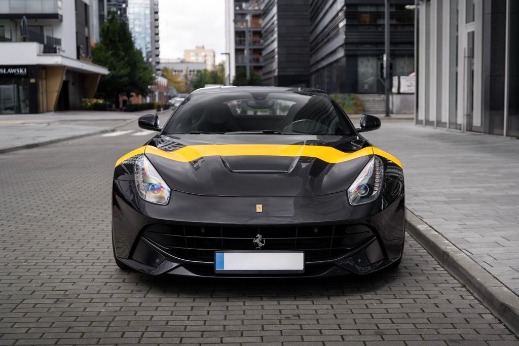Ferrari F12 2015