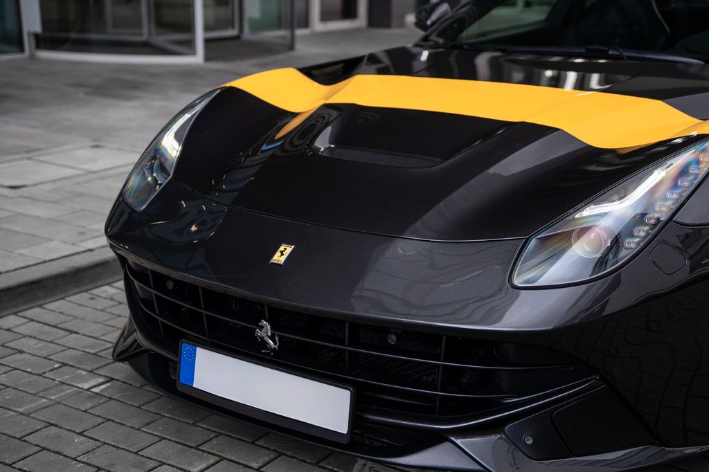 Ferrari F12 2015