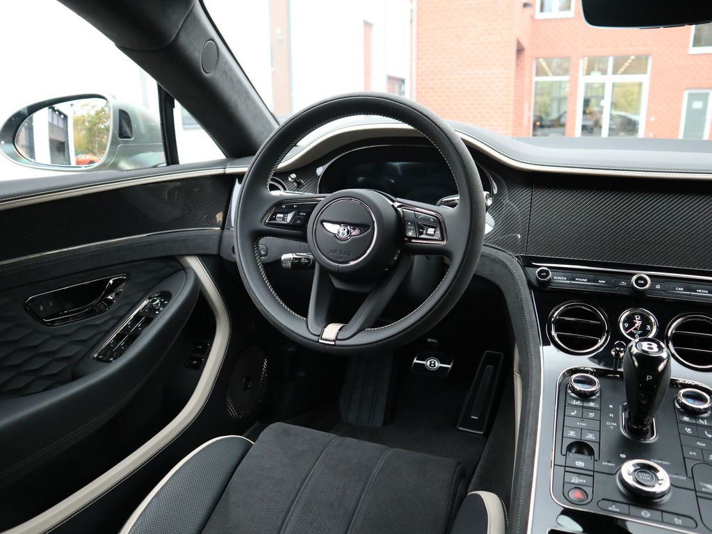 Bentley Continental GT 2025