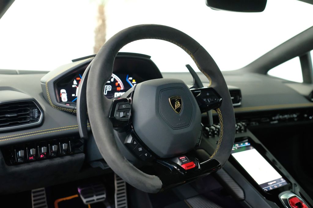 Lamborghini Huracán 2022