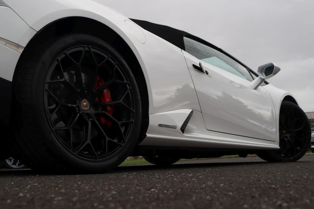 Lamborghini Huracán 2023