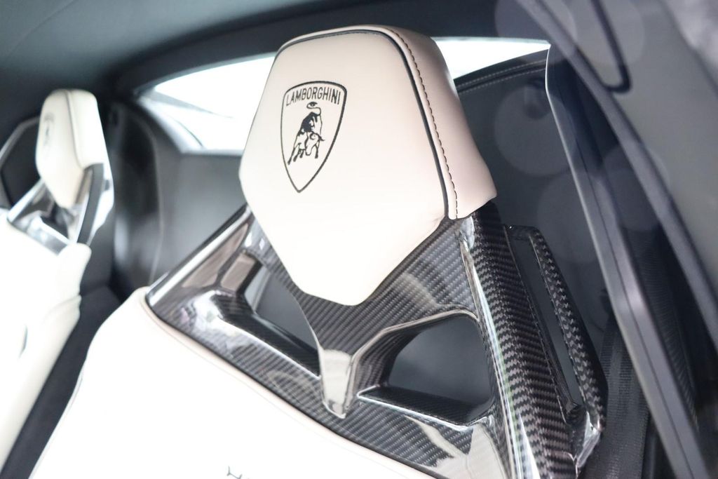 Lamborghini Huracán 2023