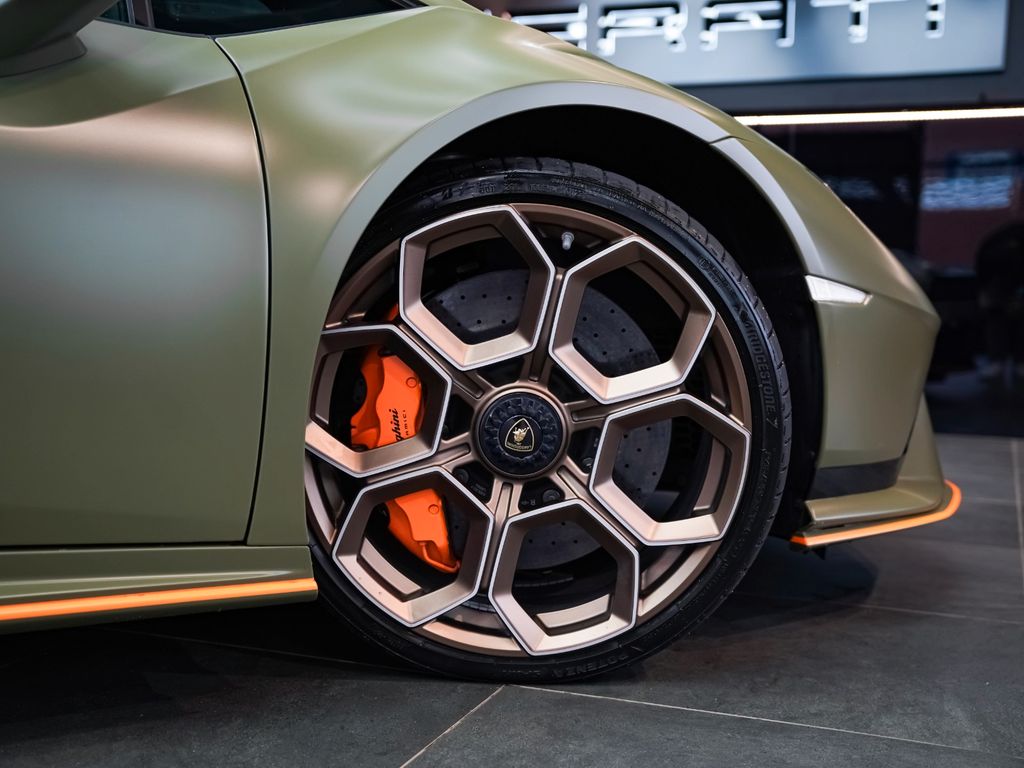 Lamborghini Huracán 2023