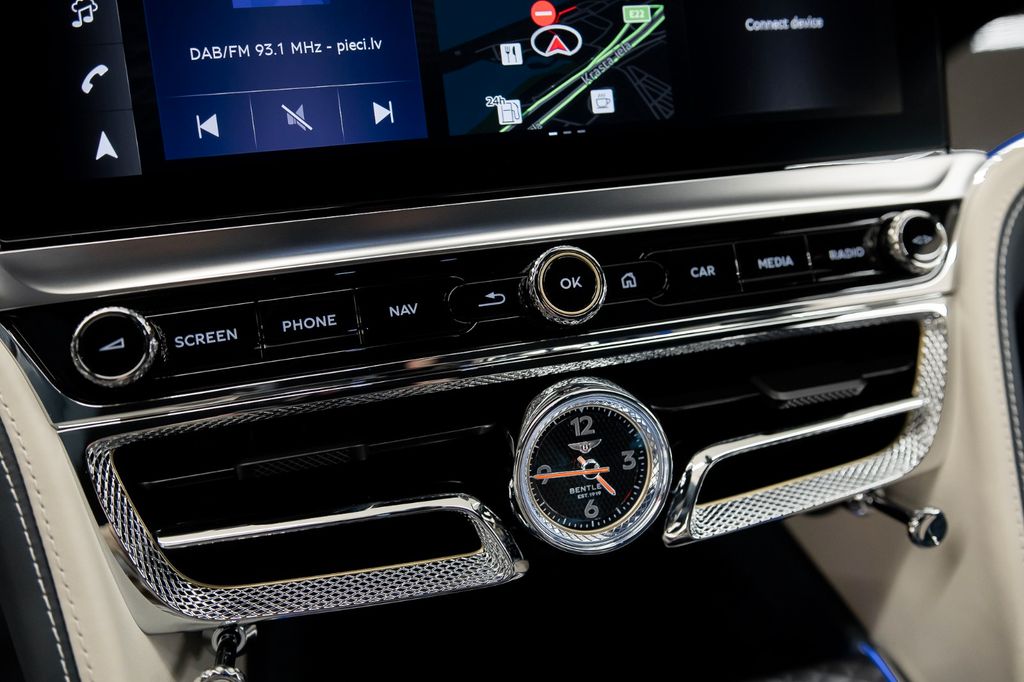 Bentley Flying Spur 2025