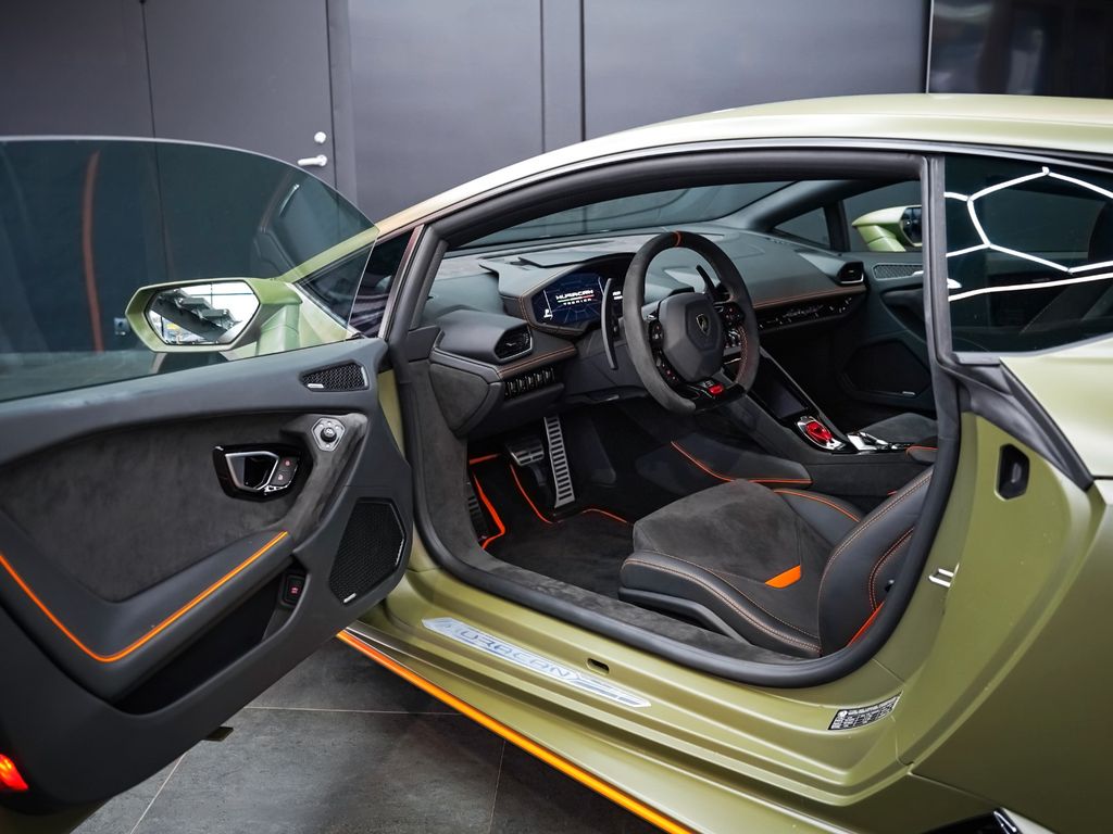 Lamborghini Huracán 2023