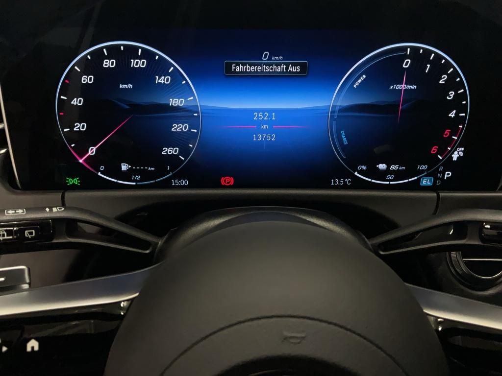 Mercedes-Benz E 300 2025