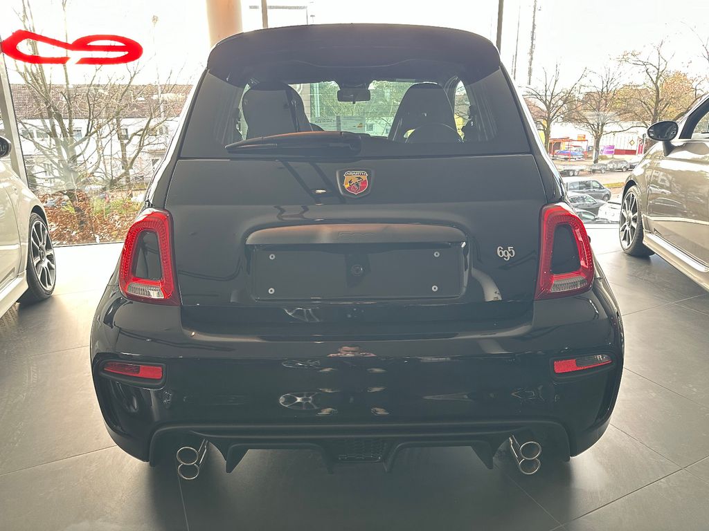 Abarth 695 2024