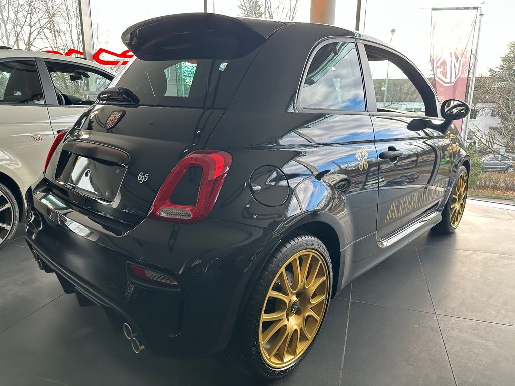 Abarth 695 2024