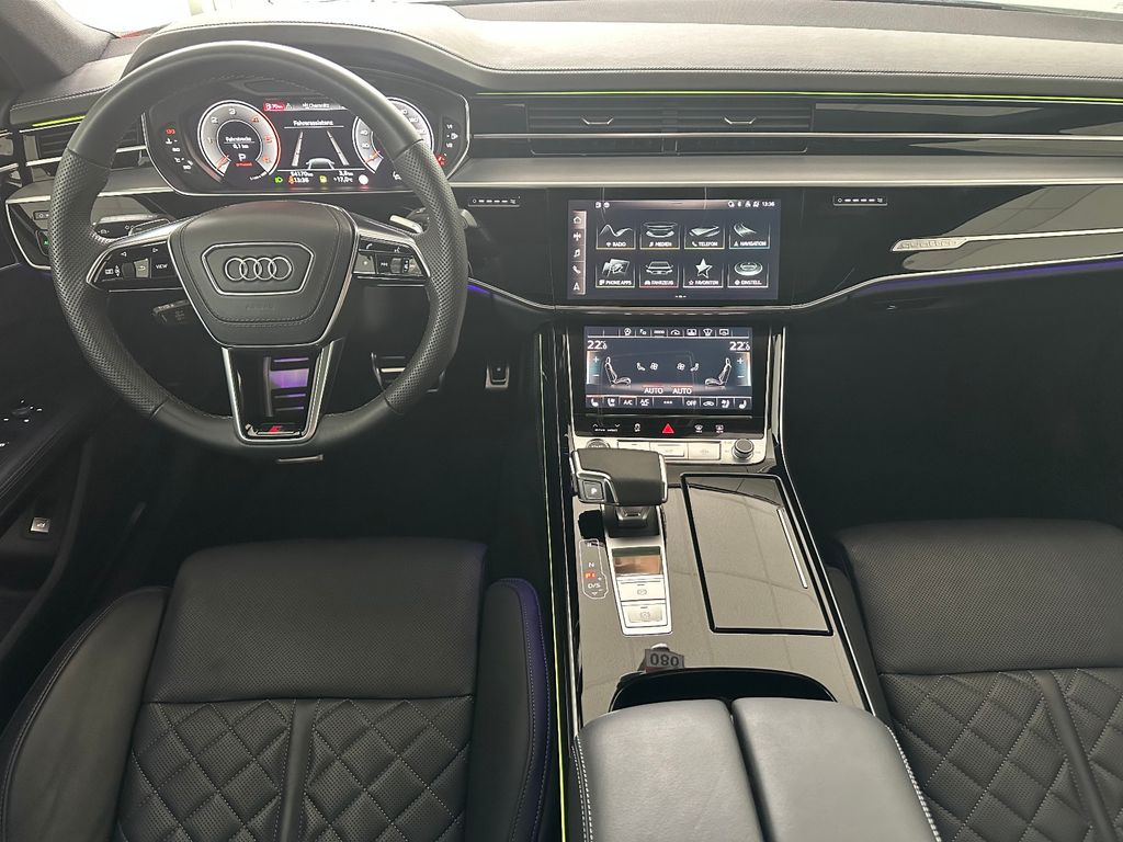 Audi A8 2022