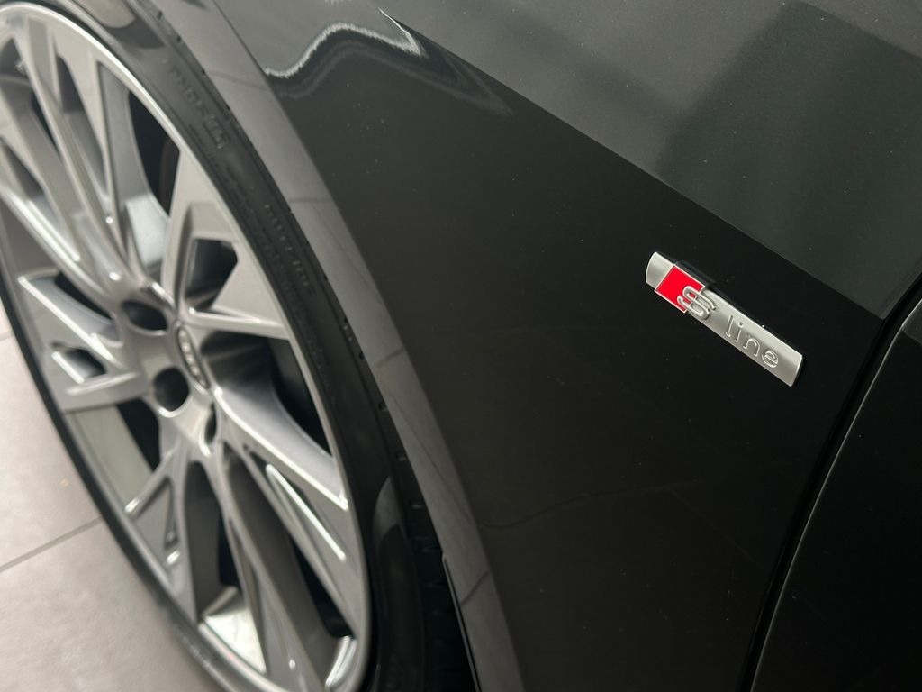 Audi A8 2022