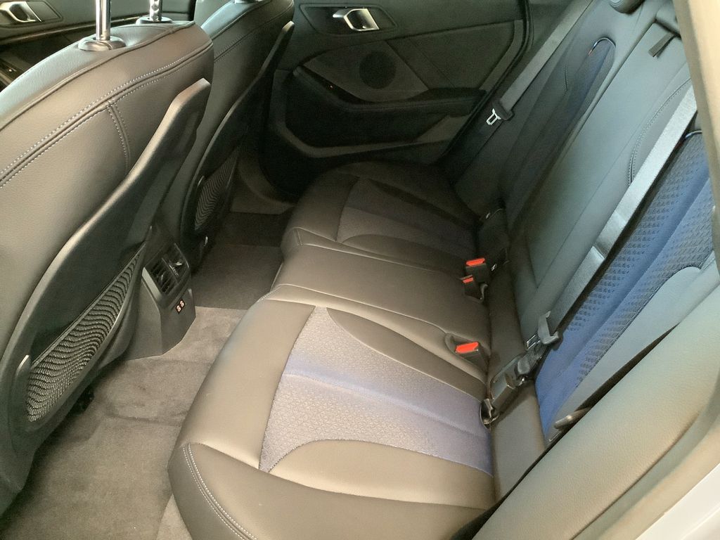 BMW 218 Gran Coupé 2023