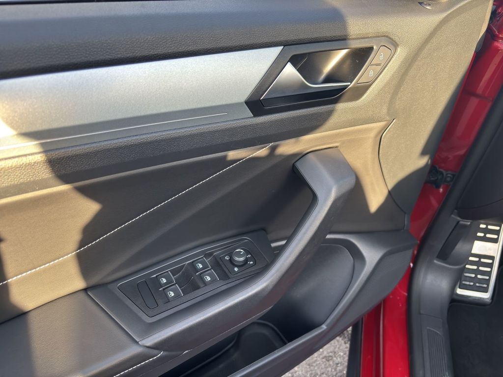 Volkswagen T-Roc 2025