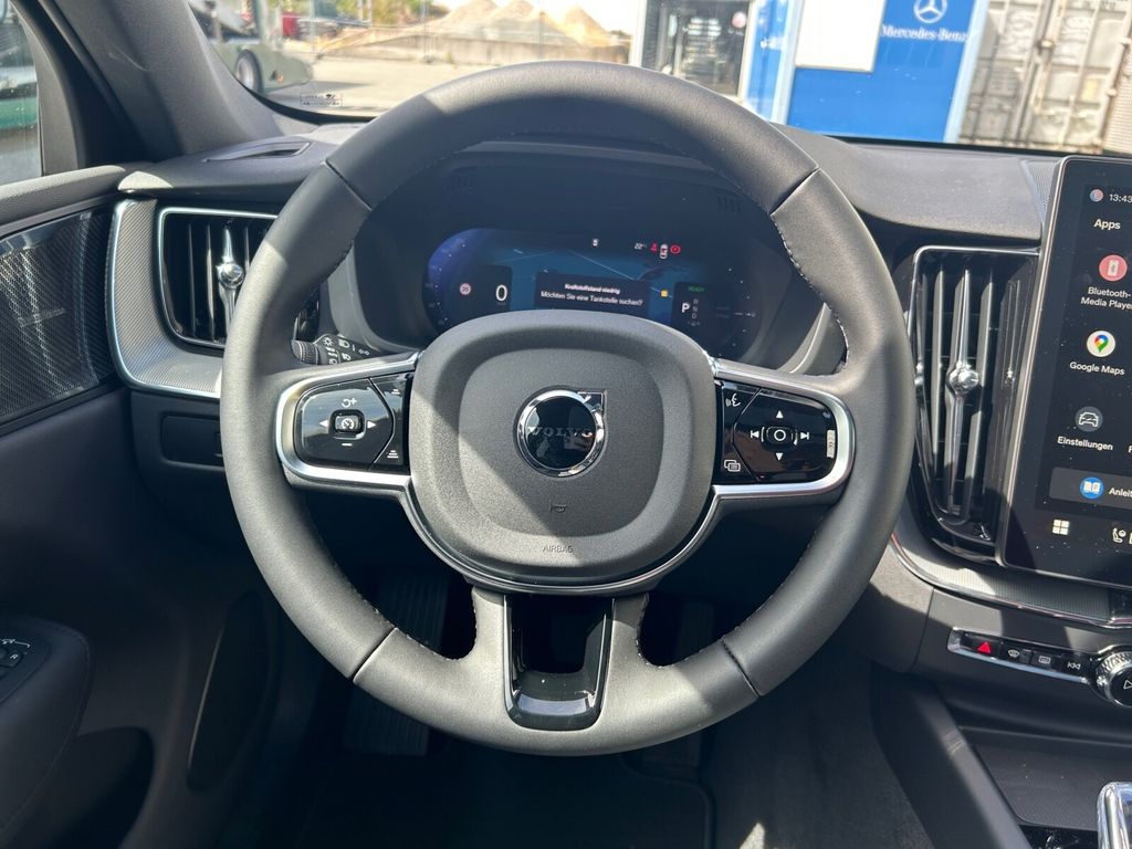 Volvo XC60 2025