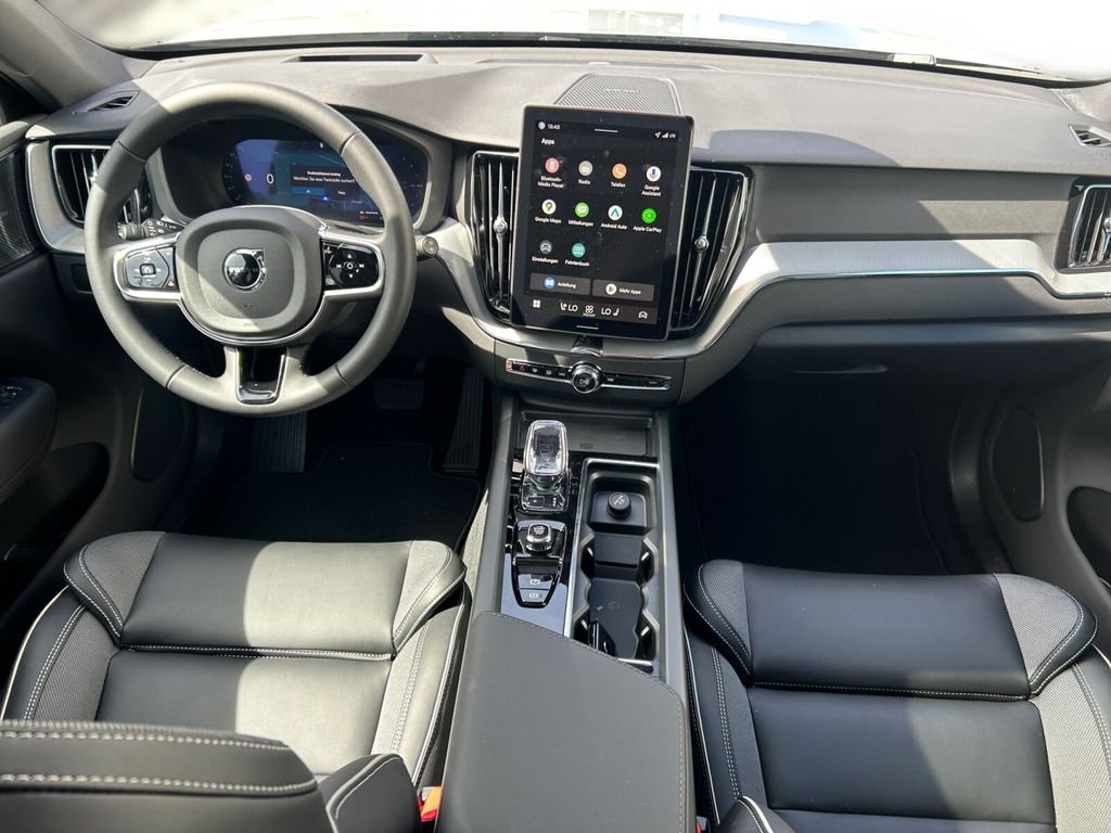 Volvo XC60 2025