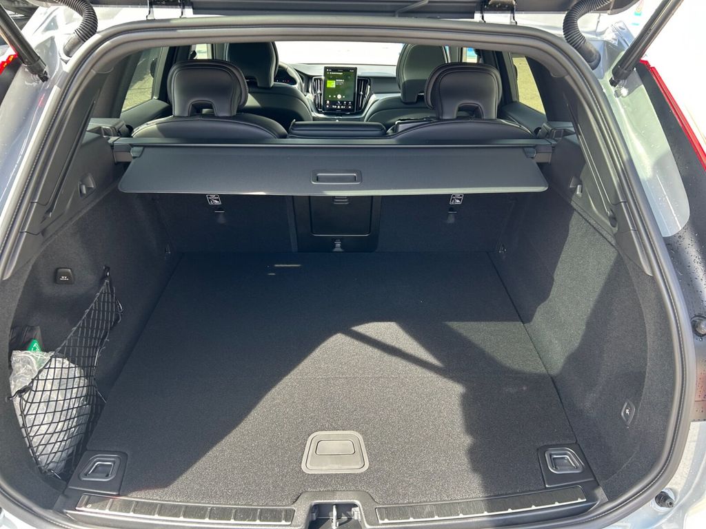 Volvo XC60 2025