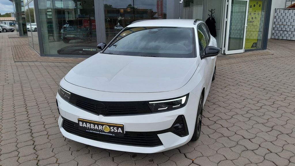 Opel Astra 2024