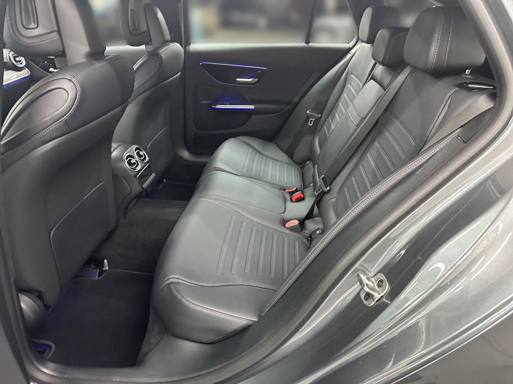 Mercedes-Benz C 300 2024