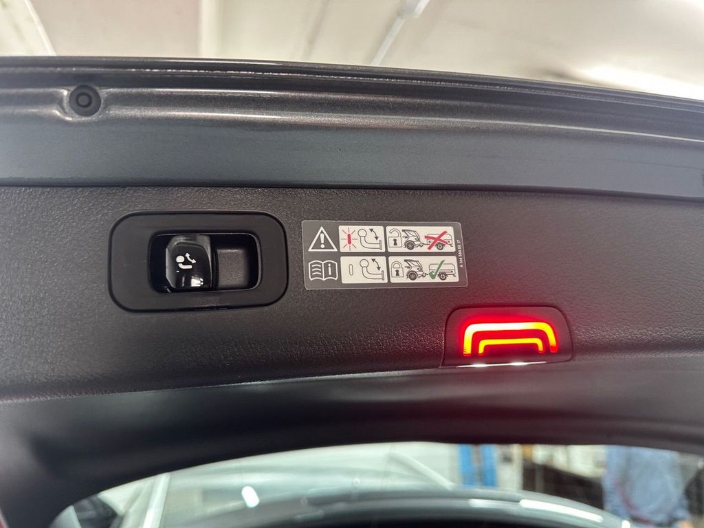 Mercedes-Benz C 300 2024