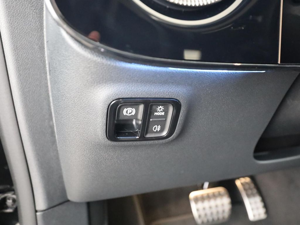 Mercedes-Benz CLA 350 2025