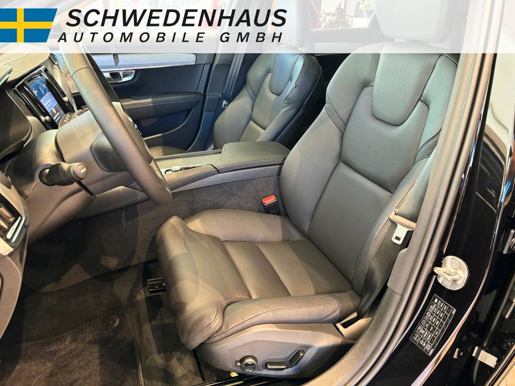 Volvo V90 2025