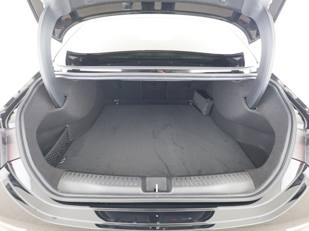 Mercedes-Benz CLA 350 2025