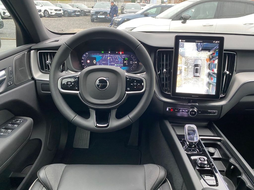 Volvo XC60 2025