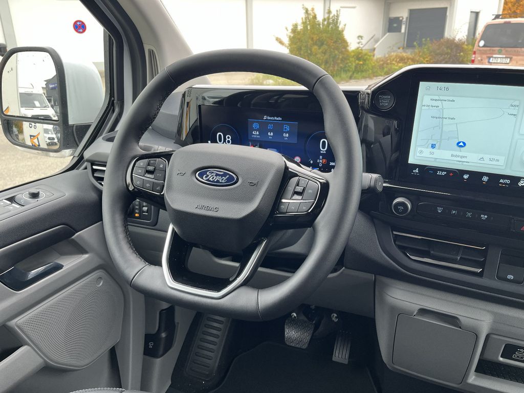 Ford Tourneo Custom 2025