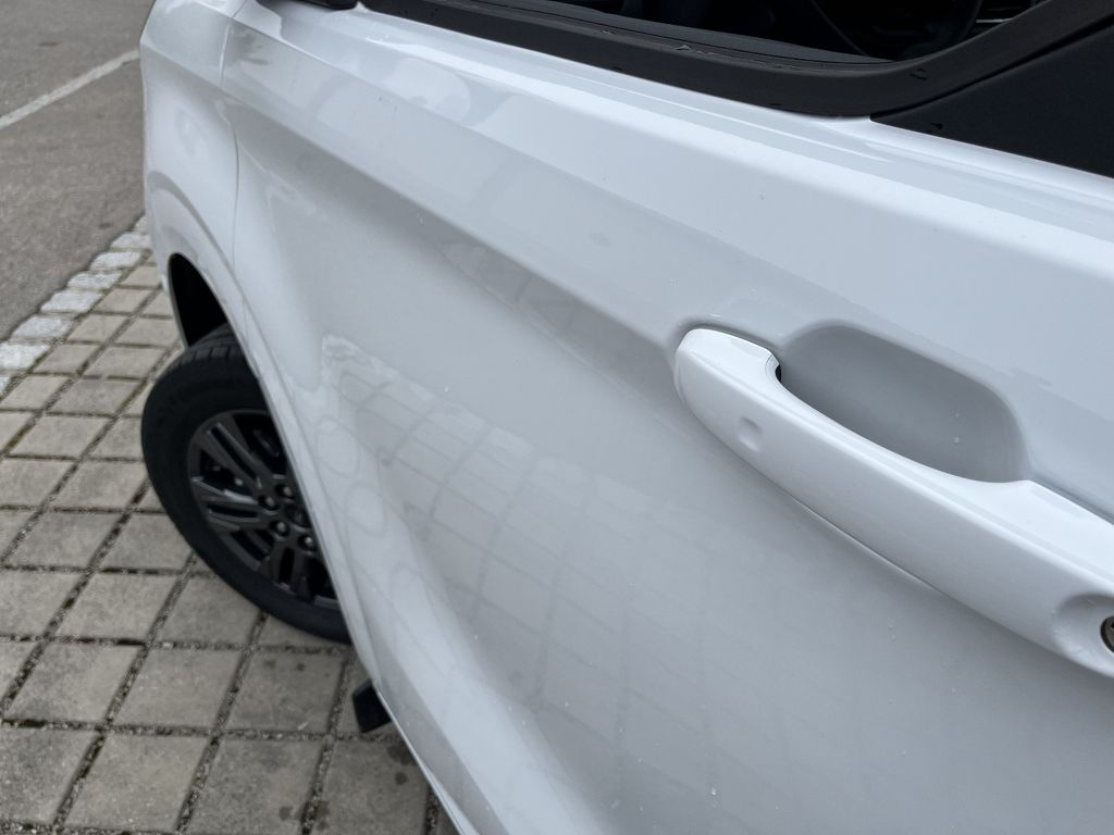 Ford Tourneo Custom 2025