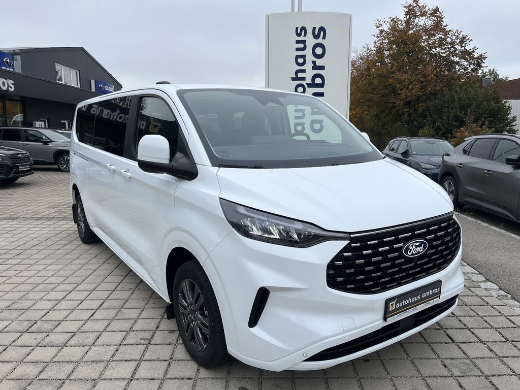 Ford Tourneo Custom 2025