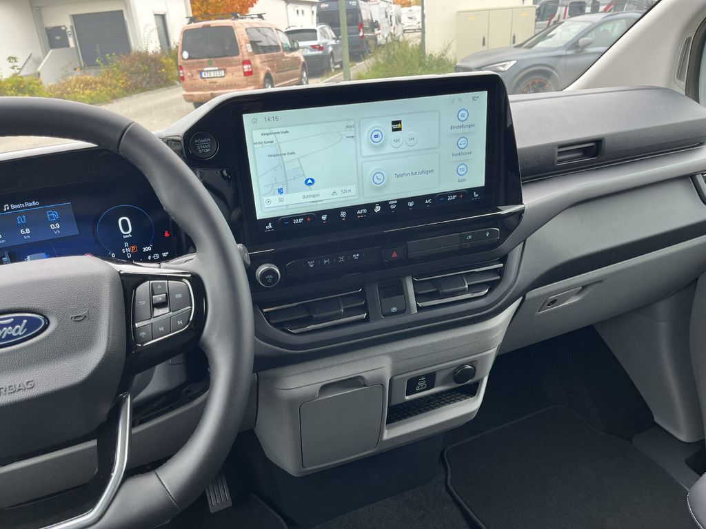 Ford Tourneo Custom 2025