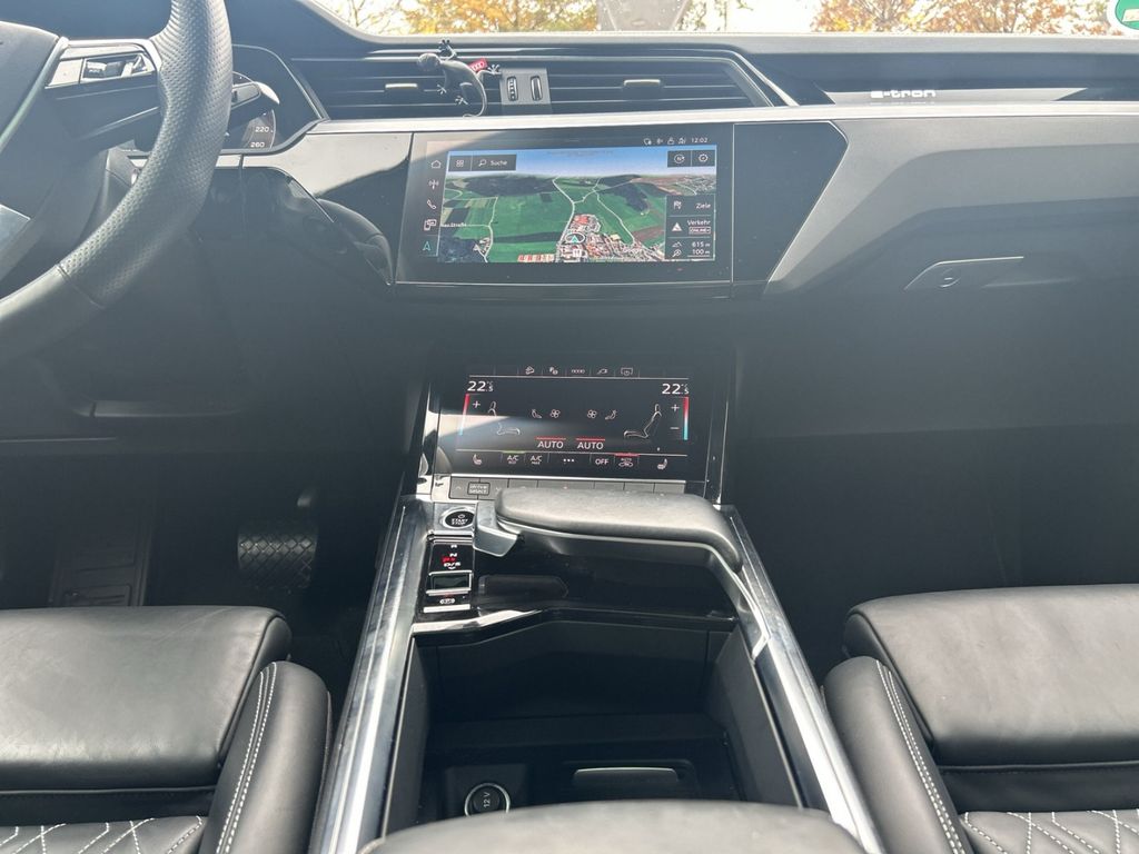 Audi e-tron 2022