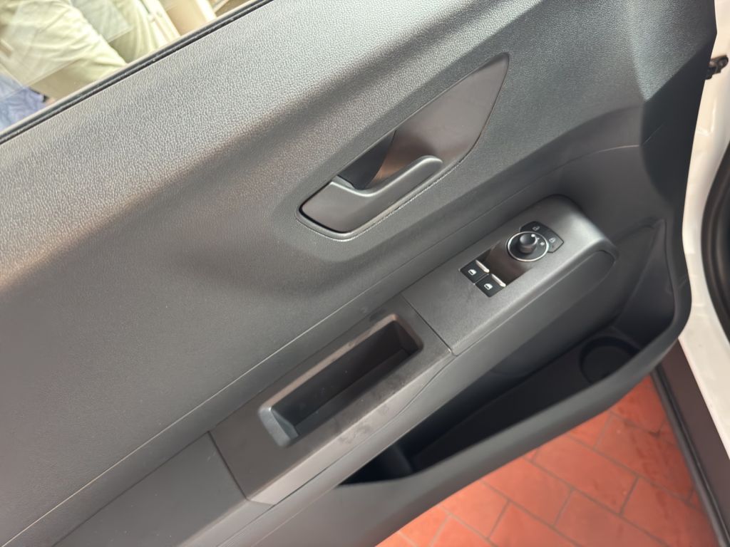 Ford Transit Courier 2025