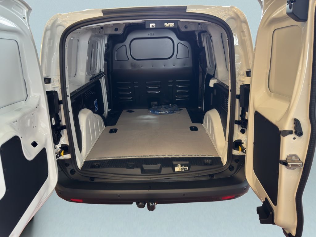 Ford Transit Courier 2025