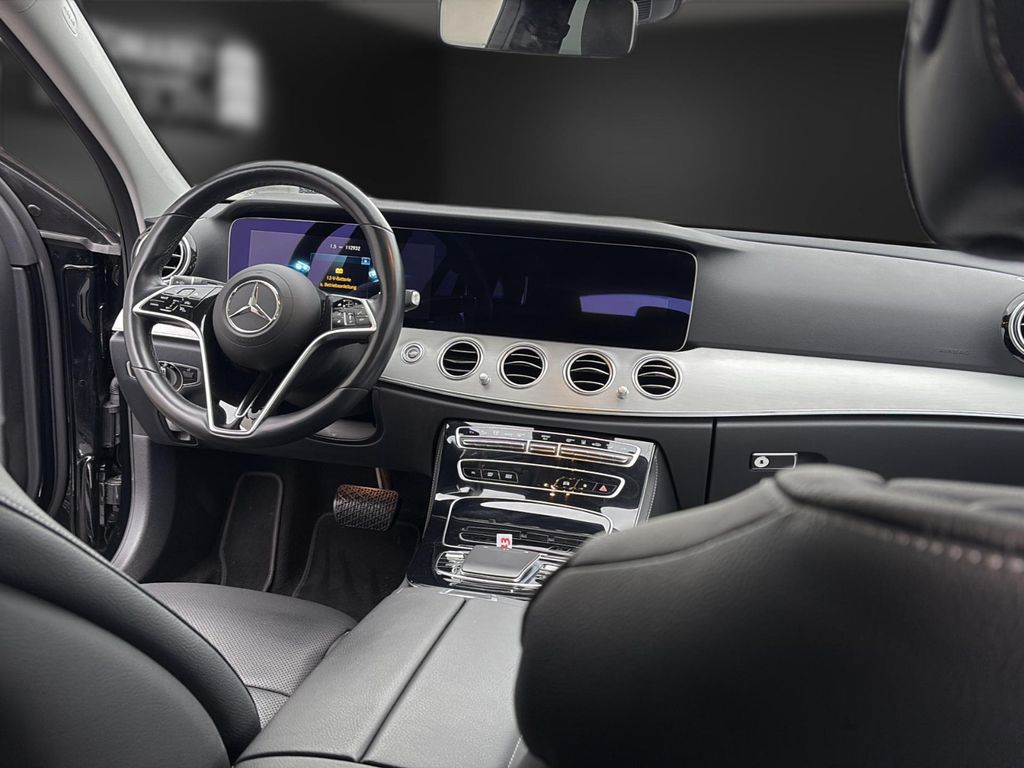 Mercedes-Benz E 300 2022