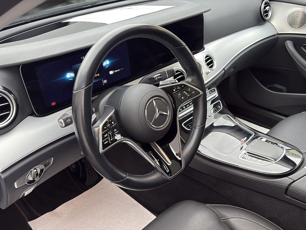Mercedes-Benz E 300 2022