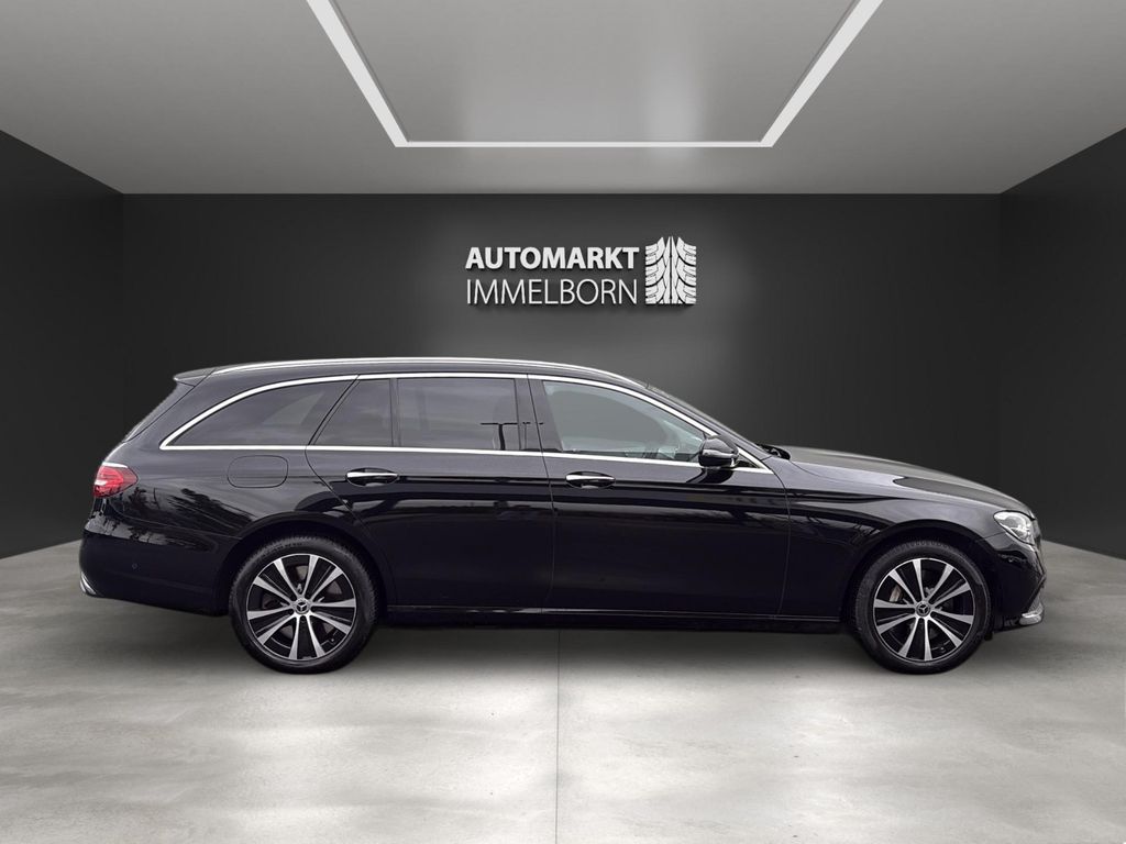 Mercedes-Benz E 300 2022