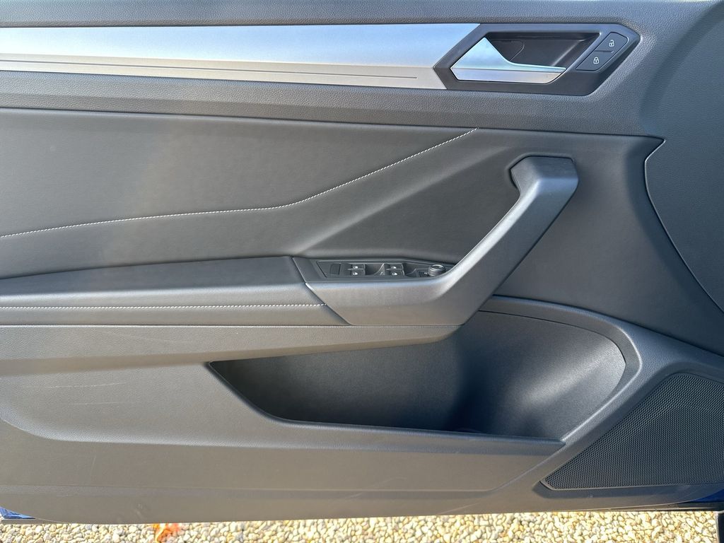 Volkswagen T-Roc 2024