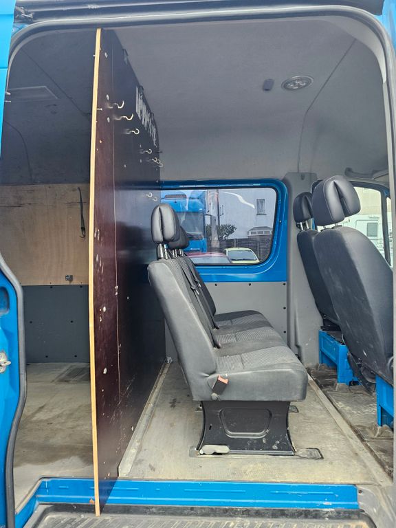 Mercedes-Benz Sprinter 2011