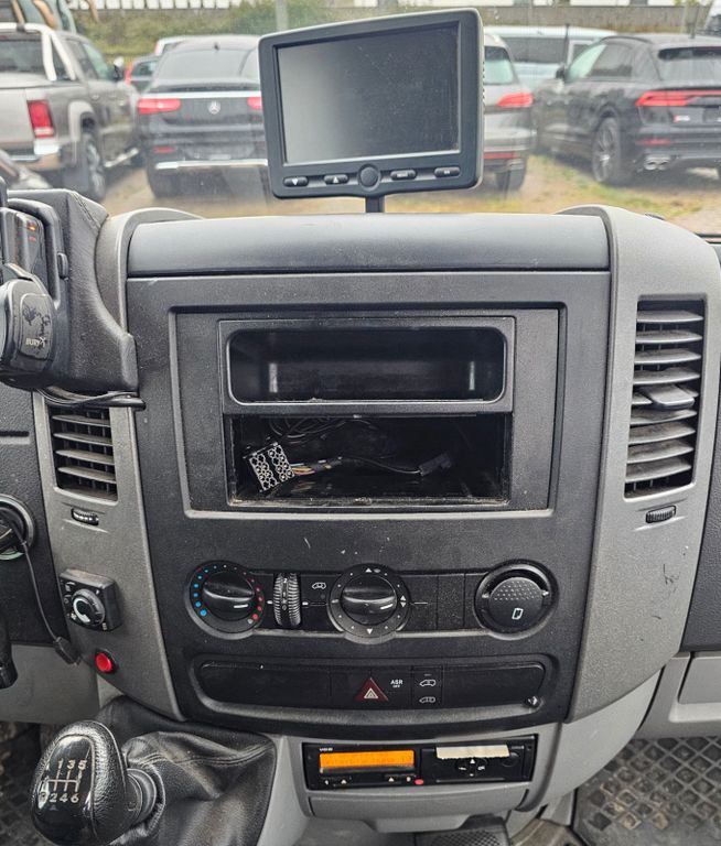 Mercedes-Benz Sprinter 2011