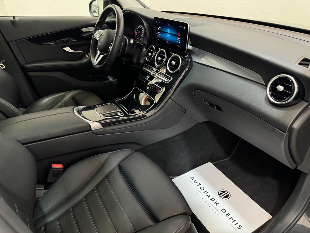 Mercedes-Benz GLC 300 2021