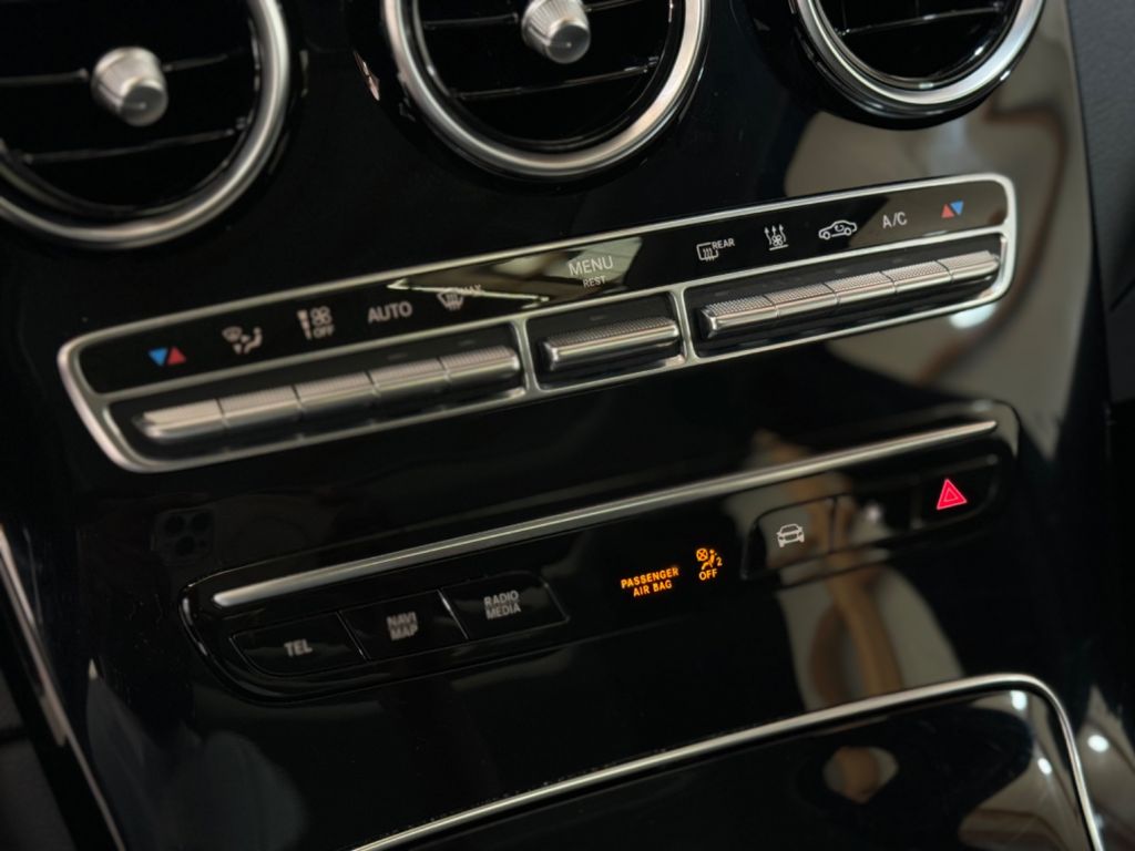 Mercedes-Benz GLC 300 2021